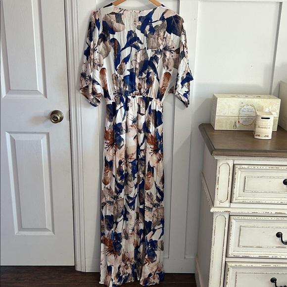 Lulu's Loveliest Of All White Blue Floral Lace Up Maxi Dress Size Small - Picture 5 of 13